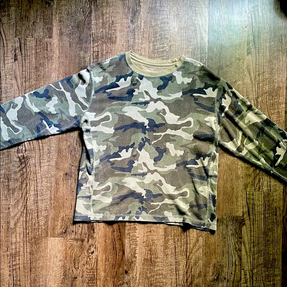 Faded Glory Green and Brown Long Sleeve Tee